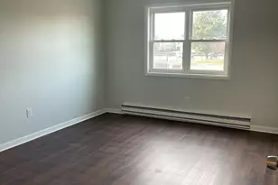 45 Monroe St, Bridgeport, CT 06605 - Photo 12