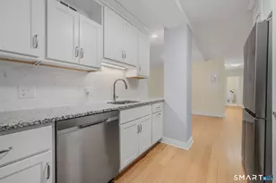 292 Pequot Ave, New London, CT 06320 - Photo 22