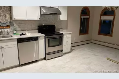 21 McDermott Circle, Hamden, CT 06518 - Photo 8