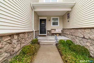 36 Highridge Rd, Middlebury, CT 06762 - Photo 2