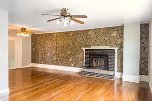 17 Fieldstone Rd, Waterbury, CT 06704 - Photo 6