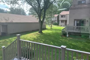 18 Greenbriar Dr, Farmington, CT 06032 - Photo 2