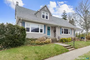 21 Rivercliff Dr, Milford, CT 06460 - Photo 2