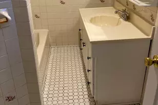 235 Deacon St, Bridgeport, CT 06607 - Photo 4