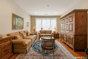 1 King Philip Dr, West Hartford, CT 06117 - Photo 4