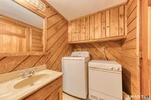 879 Neipsic Rd, Glastonbury, CT 06033 - Photo 16