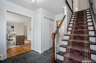 17 Michael Dr, Farmington, CT 06032 - Photo 2