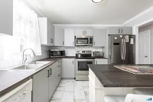 239 Fairfield Ave, Waterbury, CT 06708 - Photo 6