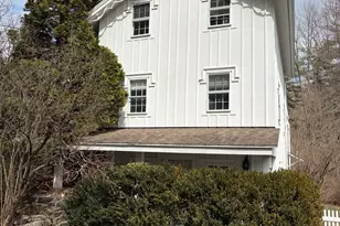 310 Valley Rd, Easton, CT 06612 - Photo 2