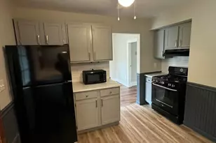 51 N Orchard St, Wallingford, CT 06492 - Photo 4