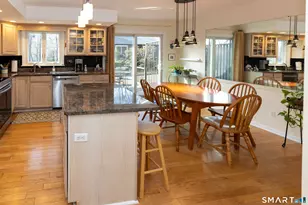 65 Main St, Essex, CT 06442 - Photo 8