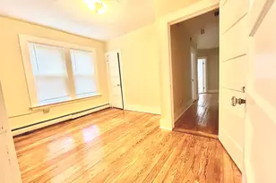 1019 W Main St, Waterbury, CT 06708 - Photo 6