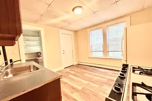 1019 W Main St, Waterbury, CT 06708 - Photo 10