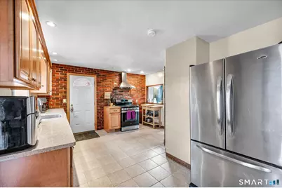 90 West Side Drive, Hamden, CT 06514 - Photo 18