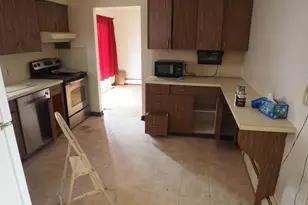 341 Lounsbury St, Waterbury, CT 06706 - Photo 10