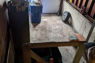 341 Lounsbury St, Waterbury, CT 06706 - Photo 12