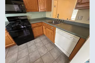 3 Arrowhead Drive #3, Norwich, CT 06360 - Photo 12