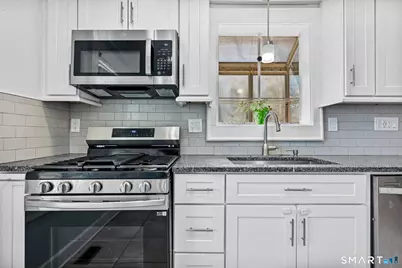 105 Knickerbocker Avenue, Stamford, CT 06907 - Photo 14