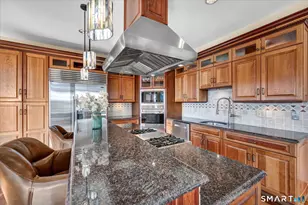 72 Village Gate Dr, Southington, CT 06489 - Photo 4