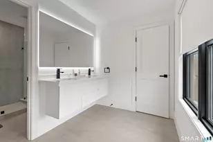 8 Holly Ln, Newtown, CT 06482 - Photo 24