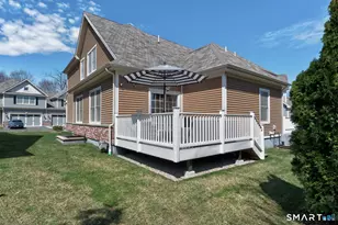 39 Harvest Ct, Newington, CT 06111 - Photo 4