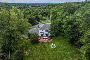 13 Old Castle Dr, Newtown, CT 06470 - Photo 2