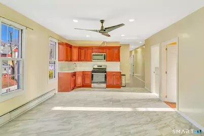 27 Walnut Avenue #3rd Floor, Waterbury, CT 06704 - Photo 2