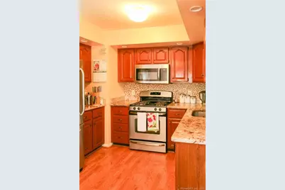 431 Glenbrook Road #3, Stamford, CT 06906 - Photo 18