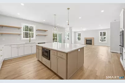 [Address not provided], South Windsor, CT 06074 - Photo 6