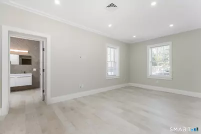 1990 Bronson Road #4, Fairfield, CT 06824 - Photo 10