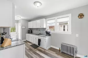 19 Waller Ct, New London, CT 06320 - Photo 14