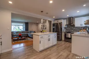 9 Cobblers Ln, Norwalk, CT 06851 - Photo 10