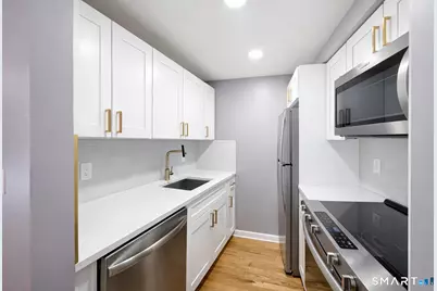 23 Charter Oak Place #1, Hartford, CT 06106 - Photo 8
