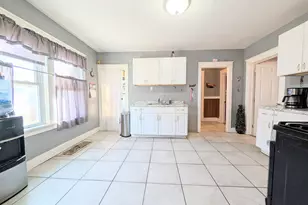 905 Cooke St, Waterbury, CT 06704 - Photo 14