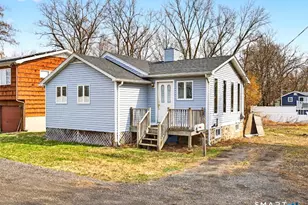 4 Springdale Ct, Norwalk, CT 06850 - Photo 2