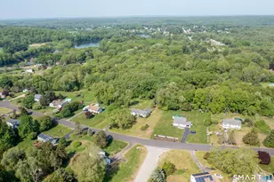 25 Mohegan Dr, Griswold, CT 06351 - Photo 26