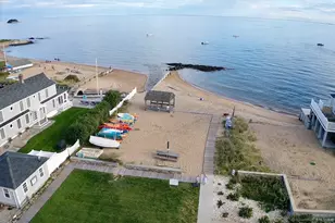 52 Overshores Dr E, Madison, CT 06443 - Photo 2