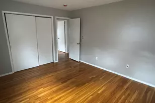 239 Cherry Hill Dr, Bridgeport, CT 06606 - Photo 14