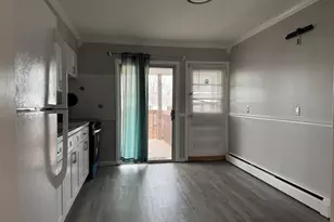 239 Cherry Hill Dr, Bridgeport, CT 06606 - Photo 6