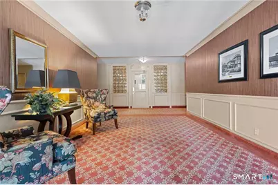 869 Farmington Avenue #206, West Hartford, CT 06119 - Photo 2