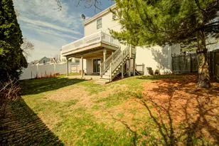 81 Old Stratfield Rd, Fairfield, CT 06825 - Photo 36