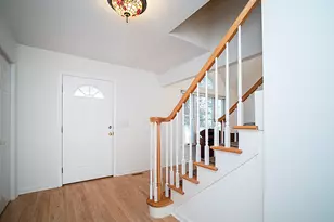 81 Old Stratfield Rd, Fairfield, CT 06825 - Photo 18