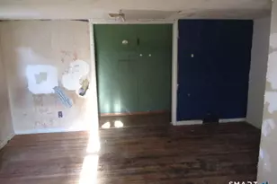 71 Broad St, Meriden, CT 06450 - Photo 14