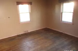 71 Broad St, Meriden, CT 06450 - Photo 6