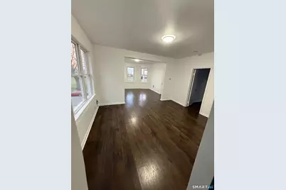 127 Eagle Street, Bridgeport, CT 06607 - Photo 6