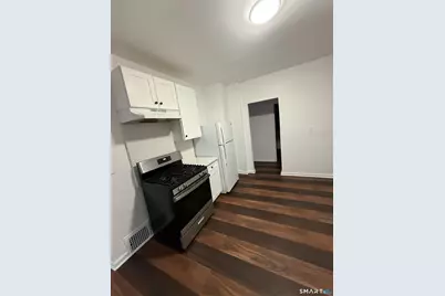 127 Eagle Street, Bridgeport, CT 06607 - Photo 8