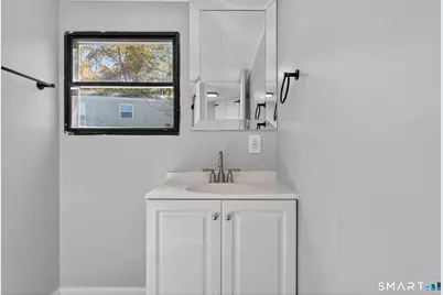 32 Nashua Street, Norwich, CT 06360 - Photo 18