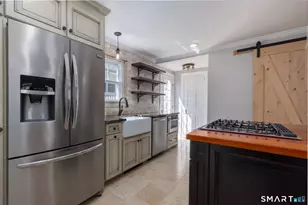 16 Haviland St, Bristol, CT 06010 - Photo 2