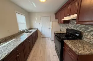 279 Clermont Ave, Bridgeport, CT 06610 - Photo 2