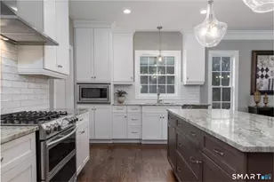 13 Yorkshire Ct, Farmington, CT 06032 - Photo 6